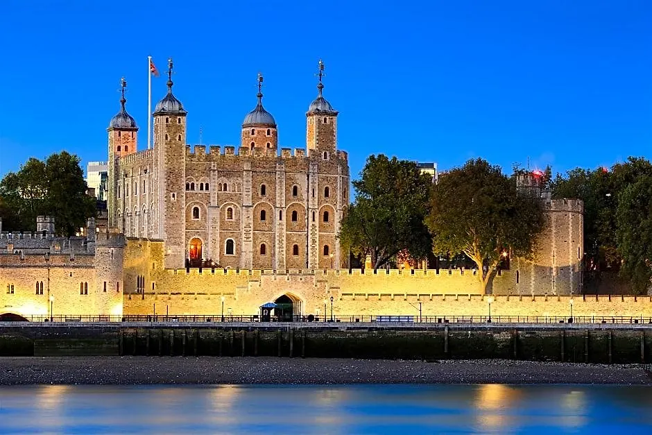 Comfort Hotel Tower Of London-1